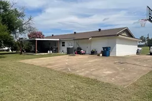 130 Castleman Cir, Hewitt, TX 76643 - Photo 5