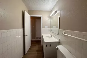 1904 Starling Ct, Cleburne, TX 76033 - Photo 9