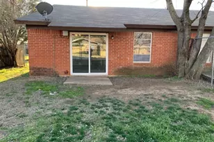 1904 Starling Ct, Cleburne, TX 76033 - Photo 11