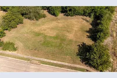 7405 Hightower Drive, North Richland Hills, TX 76182 - Photo 19