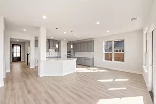 221 Coronado Ct, Granbury, TX 76049 - Photo 7