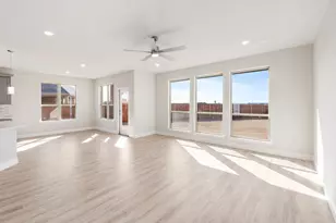 221 Coronado Ct, Granbury, TX 76049 - Photo 17