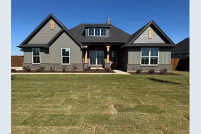 136 Grey Wolf, Godley, TX 76044 - Photo 1