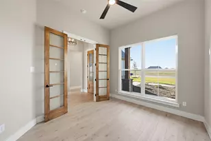 136 Grey Wolf, Godley, TX 76044 - Photo 7