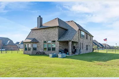 701 Olivia Lane, Collinsville, TX 76233 - Photo 39