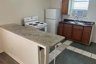 821 Bayport Dr, Lancaster, TX 75134 - Photo 7