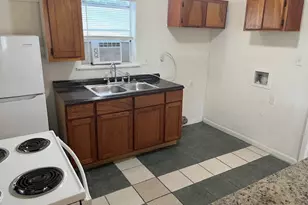 821 Bayport Dr, Lancaster, TX 75134 - Photo 9