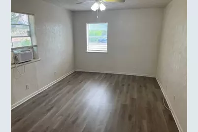 821 Bayport Drive, Lancaster, TX 75134 - Photo 11