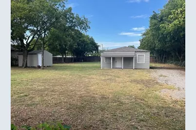 821 Bayport Drive, Lancaster, TX 75134 - Photo 15