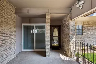 207 E Harwood Rd, Euless, TX 76039 - Photo 3