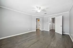 207 E Harwood Rd, Euless, TX 76039 - Photo 15