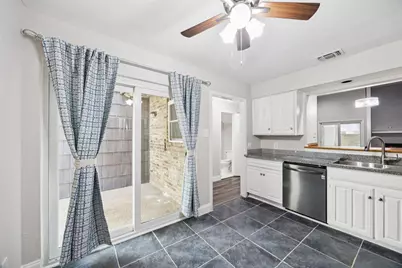 207 E Harwood Road #14, Euless, TX 76039 - Photo 13