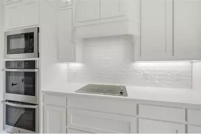 129 Mikasi, Godley, TX 76044 - Photo 9