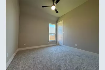 129 Mikasi, Godley, TX 76044 - Photo 17