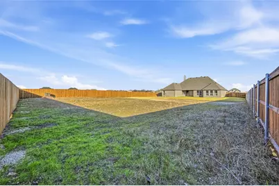 129 Mikasi, Godley, TX 76044 - Photo 39