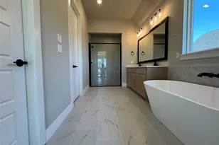 129 Mikasi, Godley, TX 76044 - Photo 13