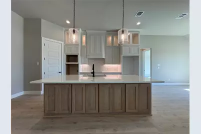 129 Mikasi, Godley, TX 76044 - Photo 3