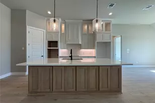 129 Mikasi, Godley, TX 76044 - Photo 3