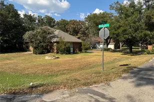 6023 Melrose Cir, Granbury, TX 76049 - Photo 13