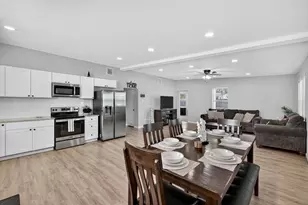 1006 E Hook St, Stephenville, TX 76401 - Photo 1