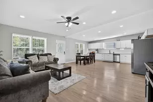 1006 E Hook St, Stephenville, TX 76401 - Photo 5