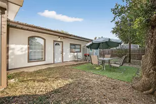 1006 E Hook St, Stephenville, TX 76401 - Photo 7