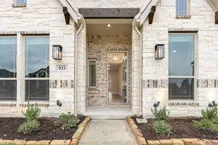 933 S Bluebird Ln, Midlothian, TX 76065 - Photo 3