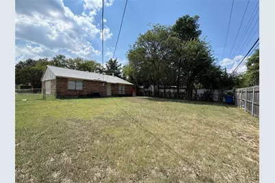 7411 Christie, Dallas, TX 75249 - Photo 25