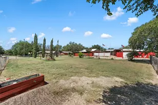 303 Westlake Dr, Woodway, TX 76712 - Photo 37