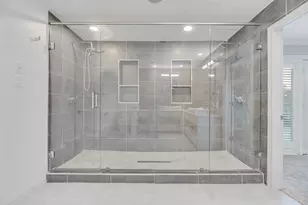 9178 Glen Springs Dr, Dallas, TX 75243 - Photo 25