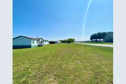 12182 Thistle Lane, Justin, TX 76247 - Photo 3