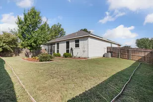845 Poncho Ln, Fort Worth, TX 76052 - Photo 37