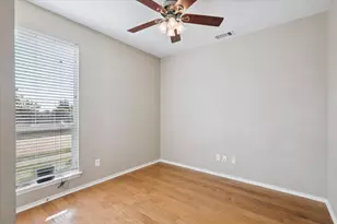 845 Poncho Ln, Fort Worth, TX 76052 - Photo 27