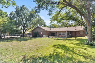 1107 Stanwood Avenue, Cleburne, TX 76033 - Photo 37