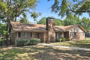 1107 Stanwood Ave, Cleburne, TX 76033 - Photo 3