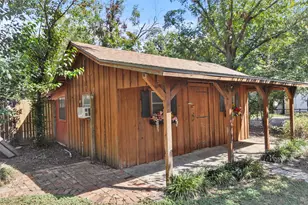 1107 Stanwood Ave, Cleburne, TX 76033 - Photo 33