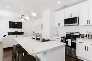 2808 17th St, Fort Worth, TX 76106 - Photo 5