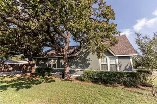 500 Denison St, Nocona, TX 76255 - Photo 3