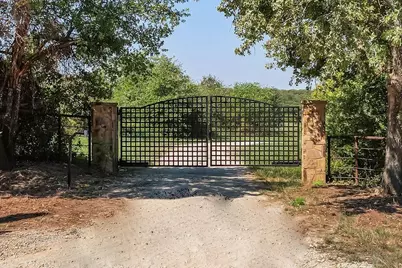 3773 Cottonwood Creek Road, Saint Jo, TX 76265 - Photo 11