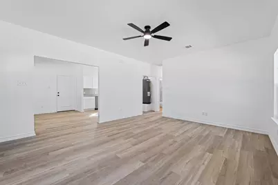 305 Meador Street, Moody, TX 76557 - Photo 9