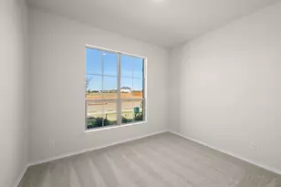 321 Los Llanos Rd, Granbury, TX 76048 - Photo 17