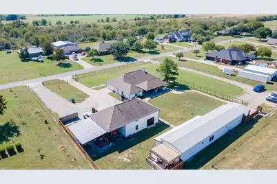 4768 Pebble Creek Drive, Aubrey, TX 76227 - Photo 3