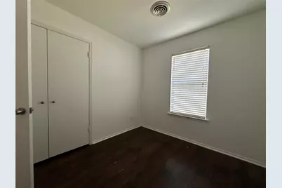 330 E Wilson Avenue, Pilot Point, TX 76258 - Photo 11