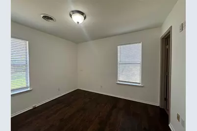 330 E Wilson Avenue, Pilot Point, TX 76258 - Photo 9