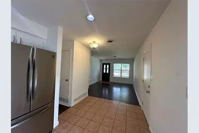 330 E Wilson Avenue, Pilot Point, TX 76258 - Photo 3