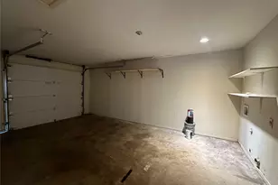 330 E Wilson Ave, Pilot Point, TX 76258 - Photo 15