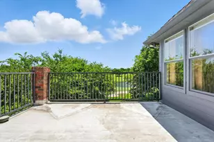 2008 Boxwood Dr, Irving, TX 75063 - Photo 23