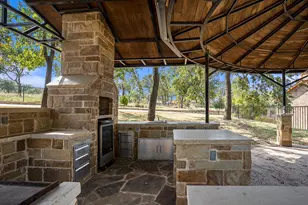 112 Bonita Dr, Springtown, TX 76082 - Photo 5