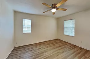 2911 Ryan Ave, Fort Worth, TX 76110 - Photo 7