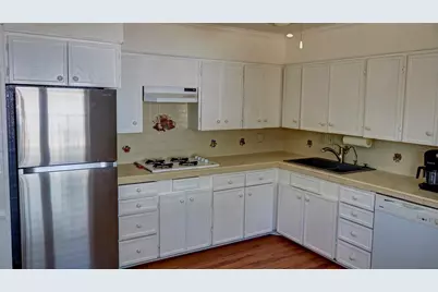 2612 W Rochelle Road, Irving, TX 75062 - Photo 17